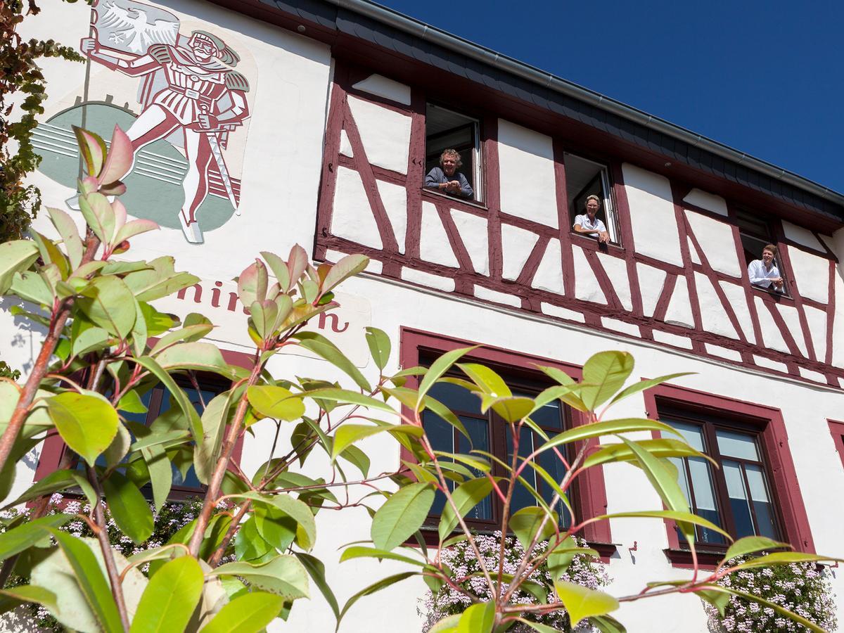 Hotel Zum Burggraf Neuleiningen Экстерьер фото